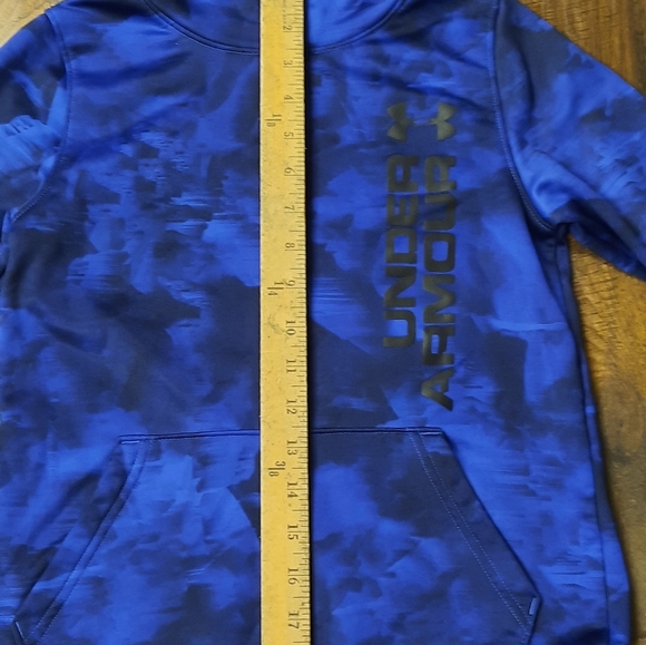 Blue Under Armour Loose ColdGear Boys sz YSM Sweatshirt w/hoodie - Picture 7 of 9